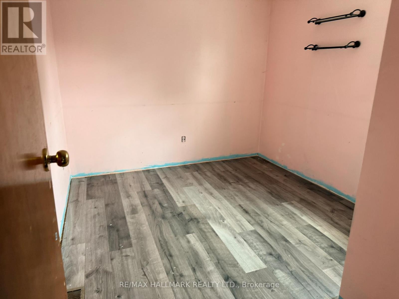 87 GLADSTONE AVENUE - 17