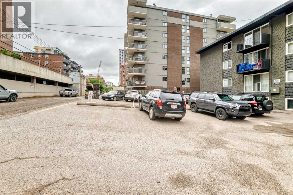 #105 620 15 Avenue SW - 24