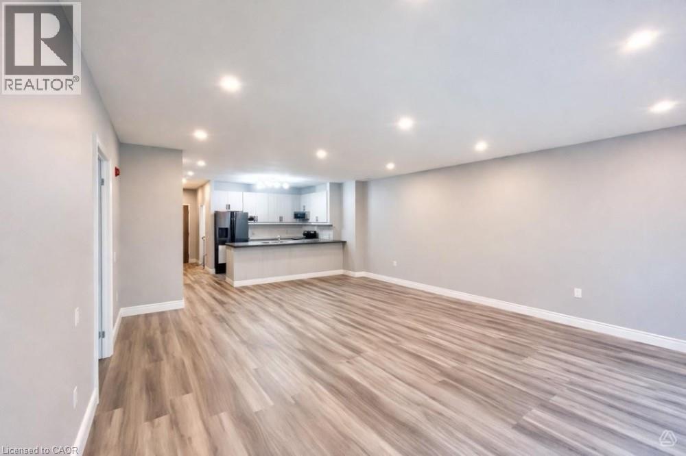161 OTTAWA Street S Unit# 103 — photo 3