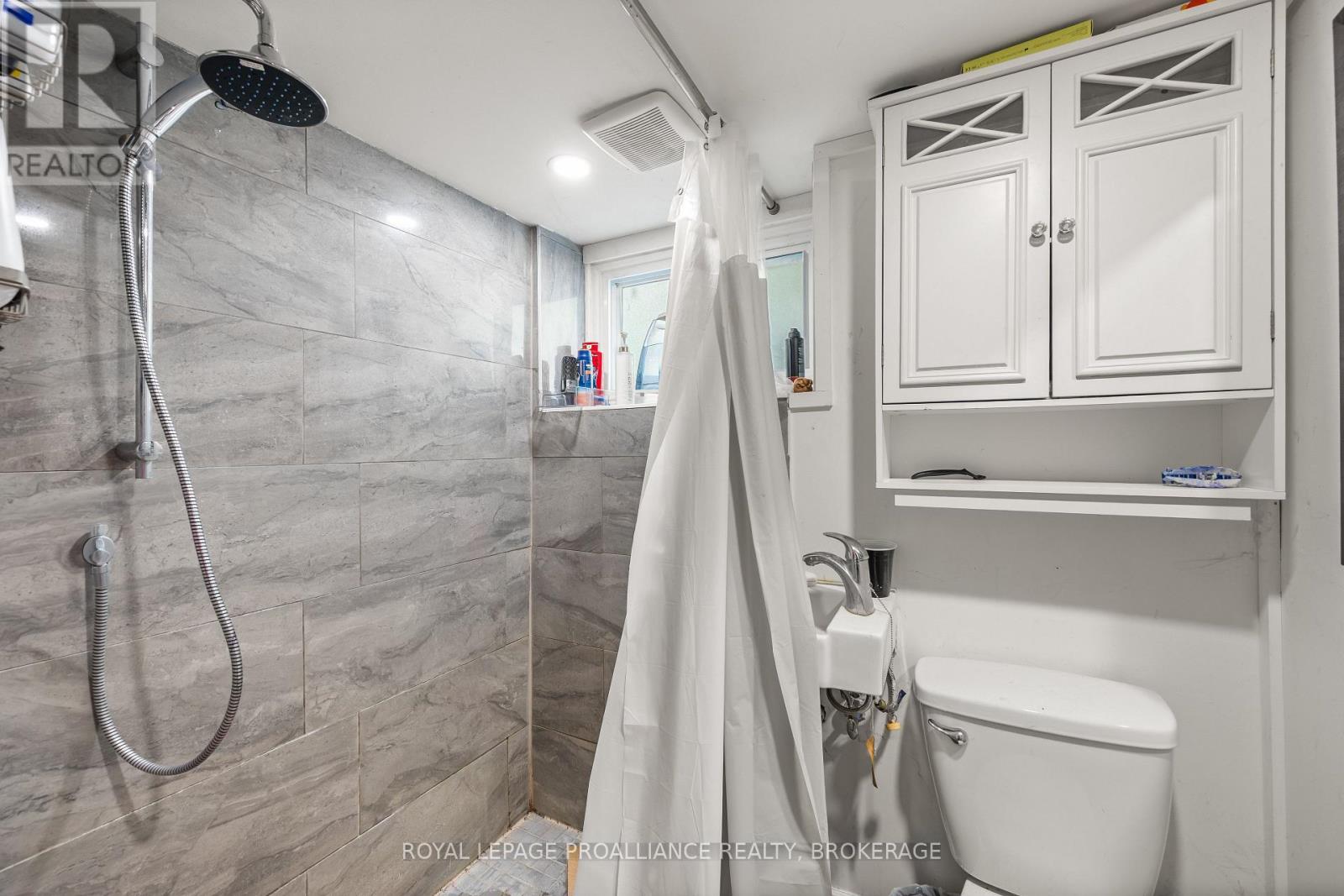 260 ELMWOOD STREET - 28