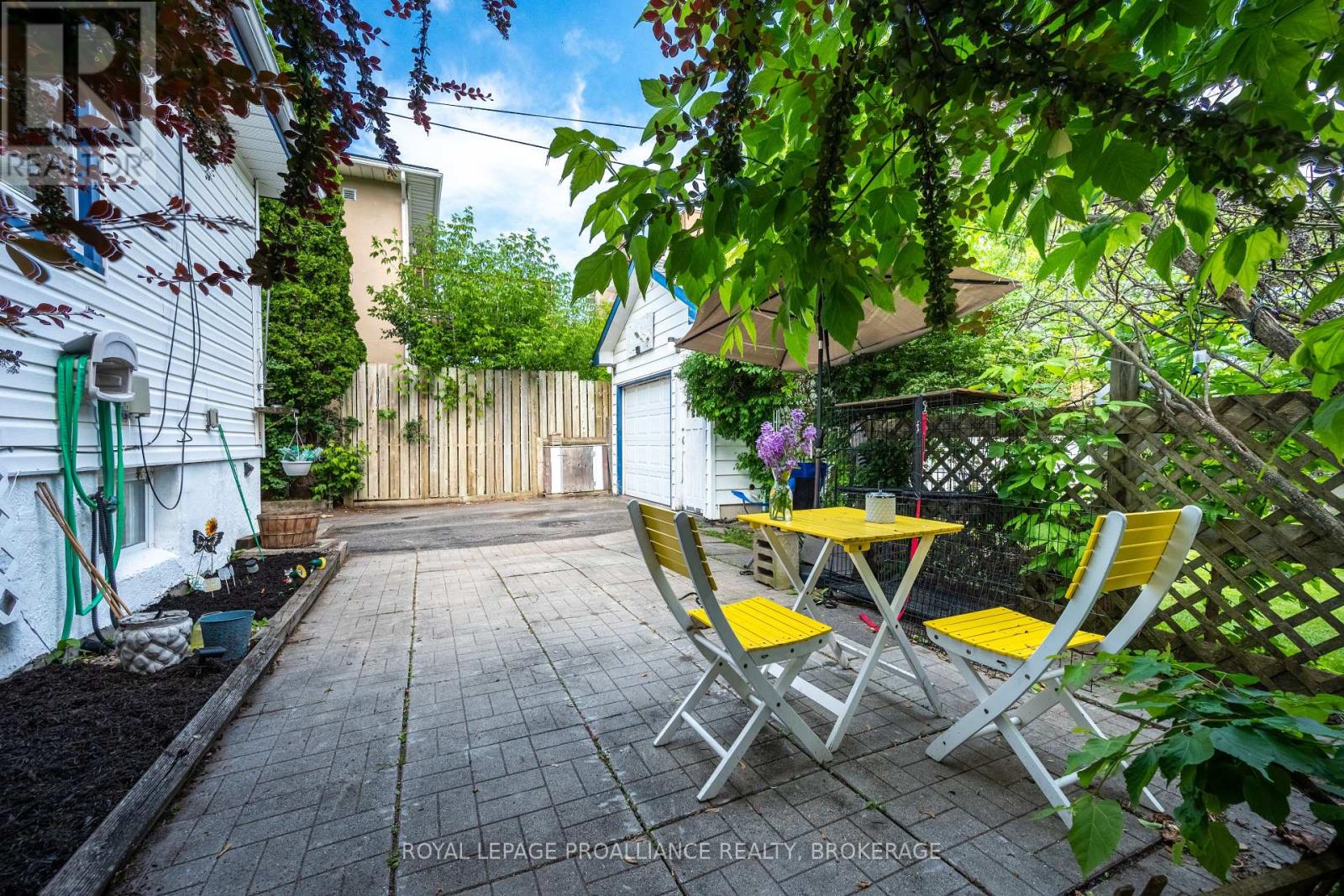 260 ELMWOOD STREET - 33