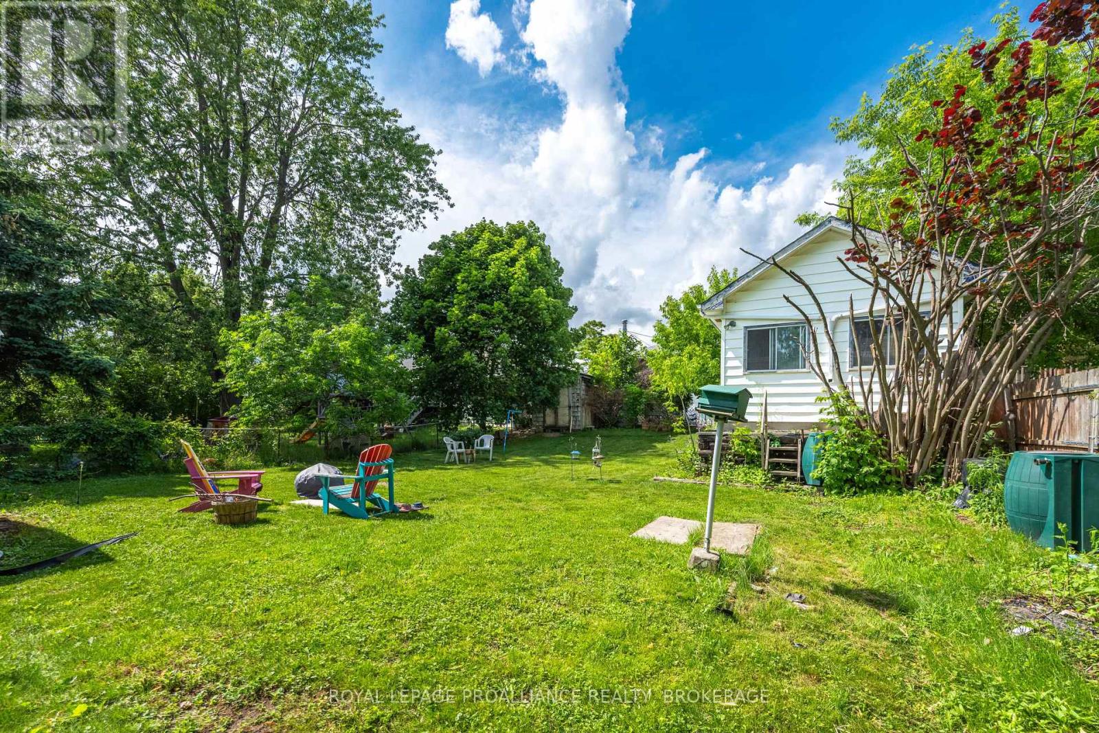 260 ELMWOOD STREET - 34