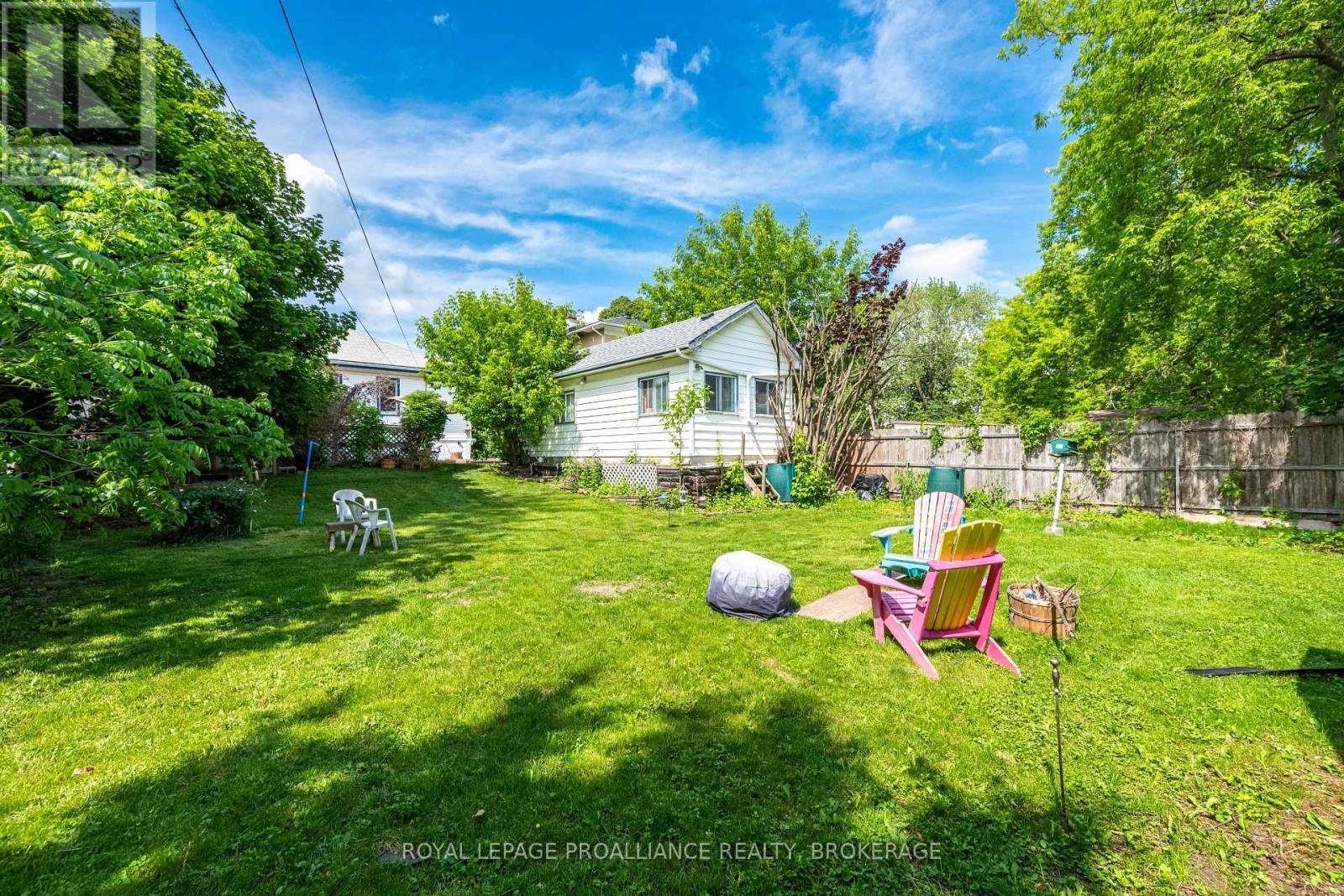 260 ELMWOOD STREET - 36