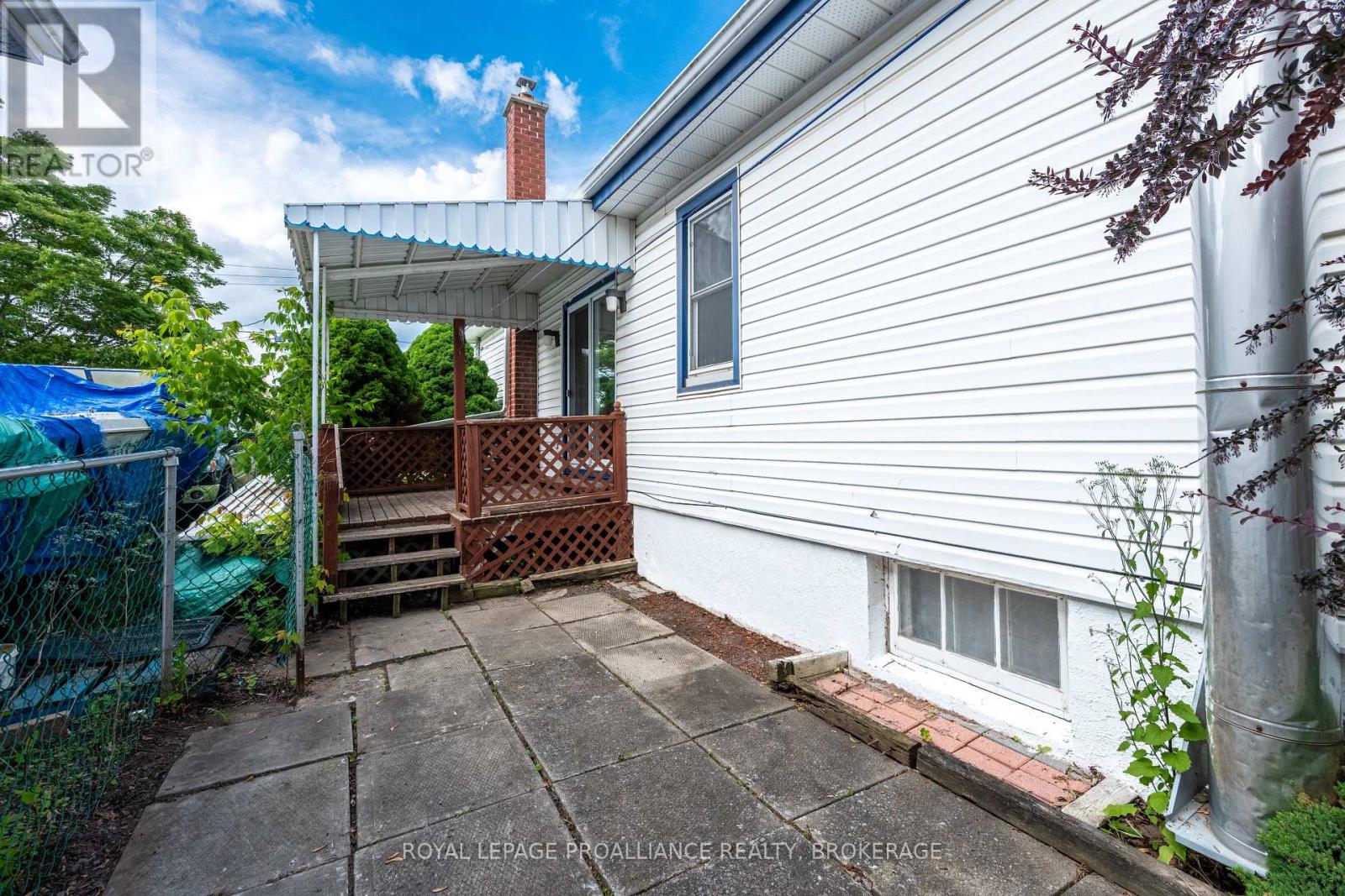 260 ELMWOOD STREET - 38