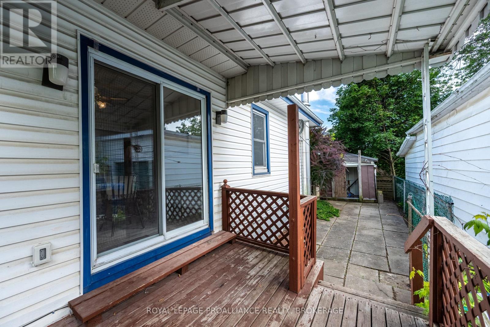 260 ELMWOOD STREET - 39