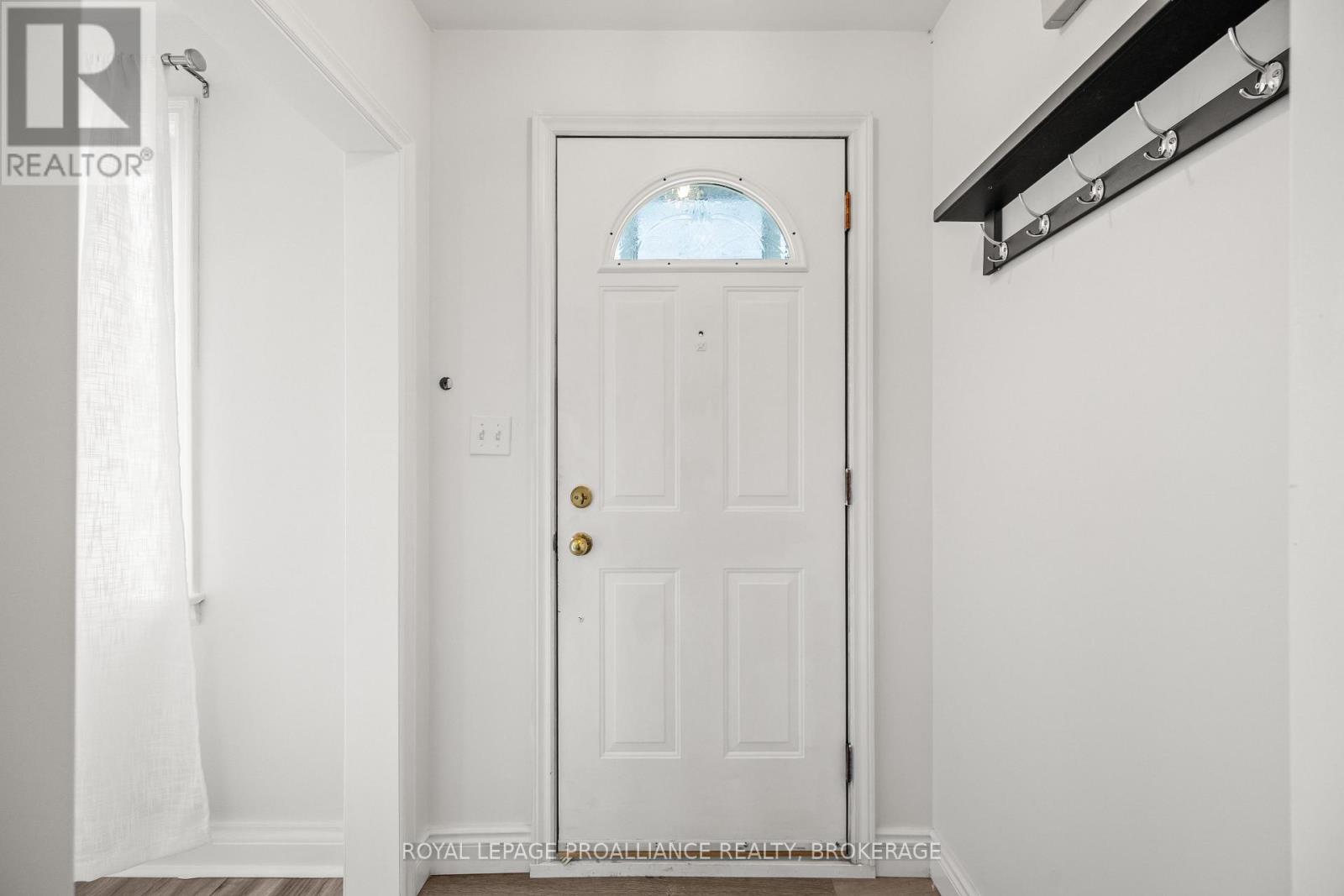 260 ELMWOOD STREET - 4