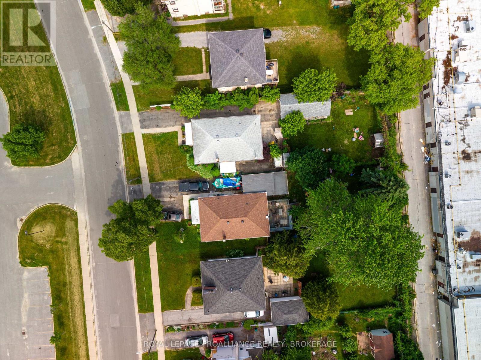 260 ELMWOOD STREET - 42