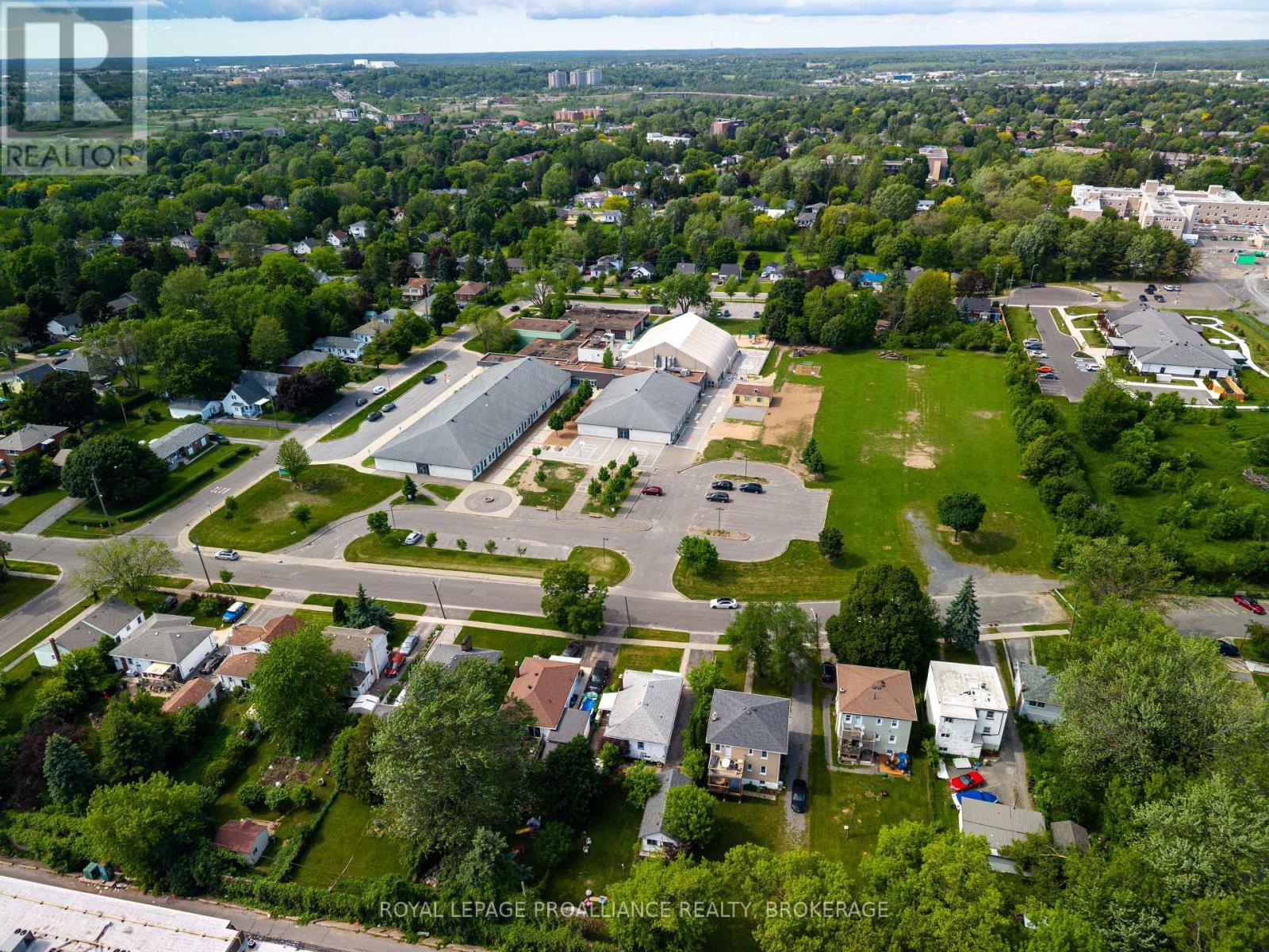 260 ELMWOOD STREET - 43
