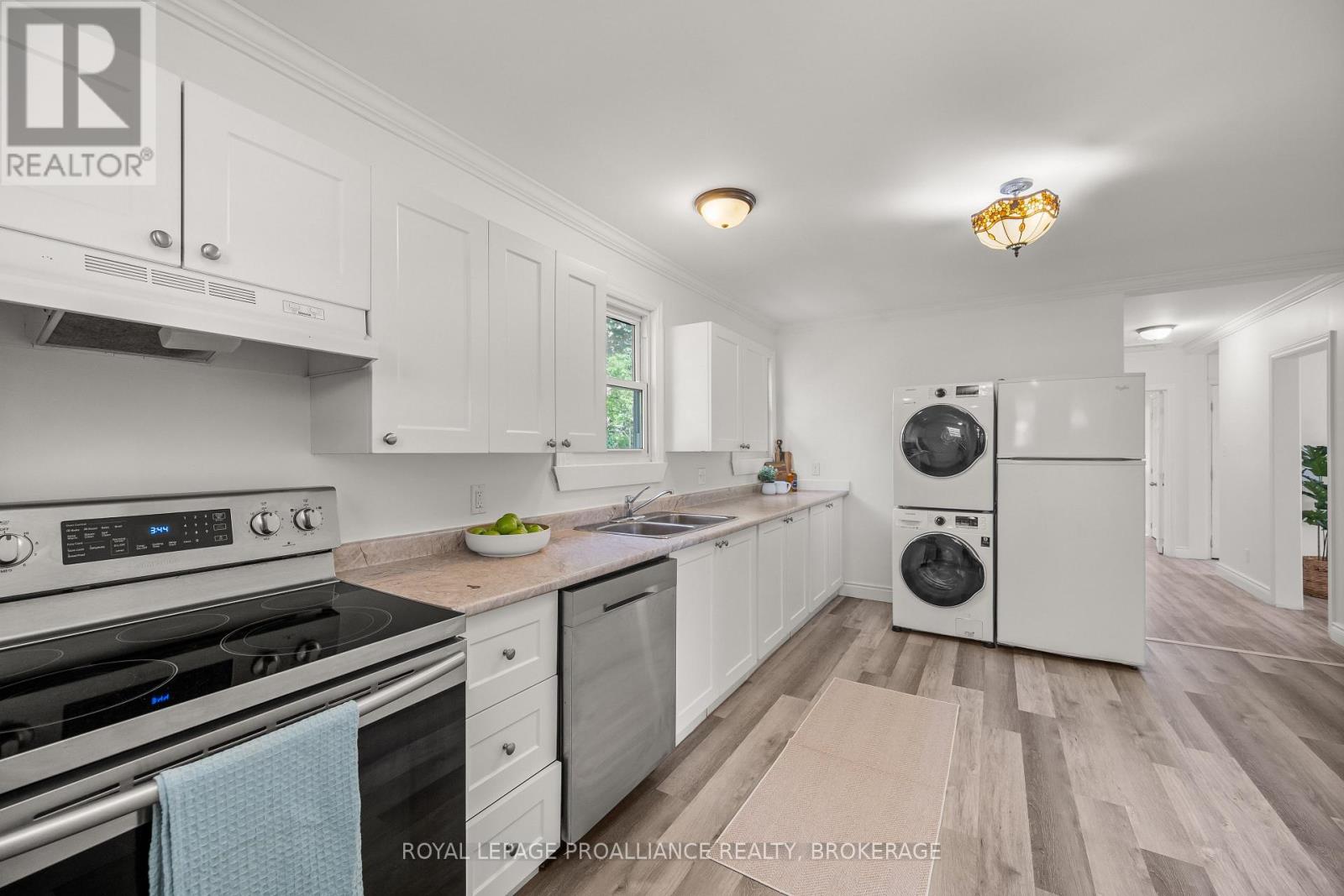 260 ELMWOOD STREET - 9