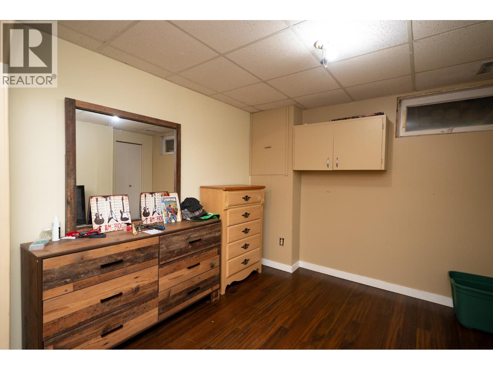 5590 SIMON FRASER AVENUE - 23
