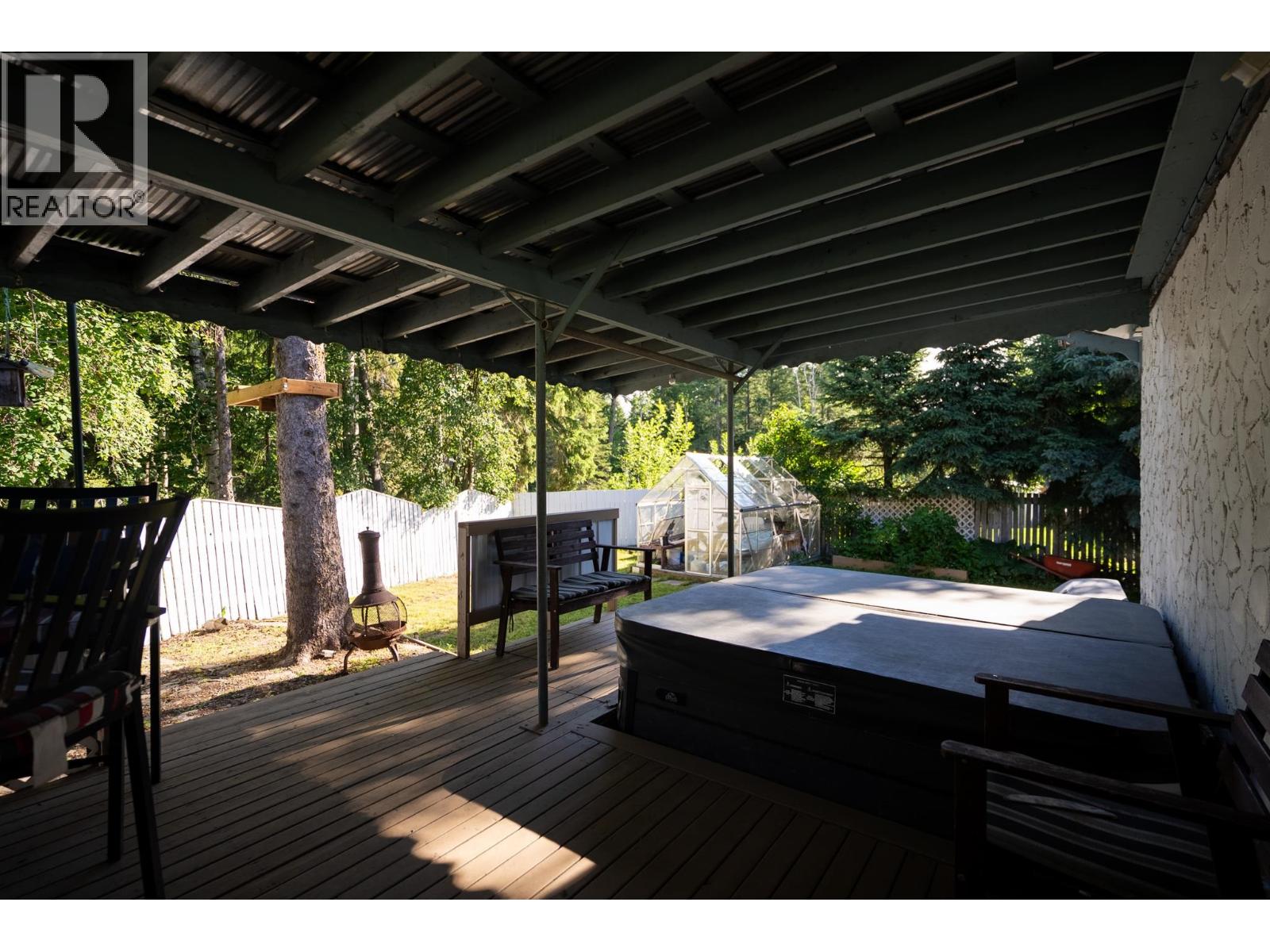 5590 SIMON FRASER AVENUE - 29