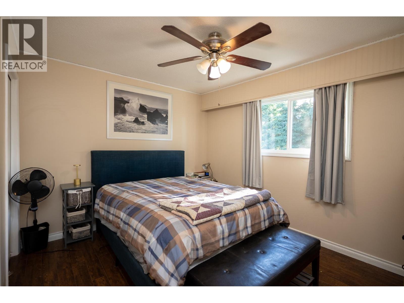 5590 SIMON FRASER AVENUE - 16