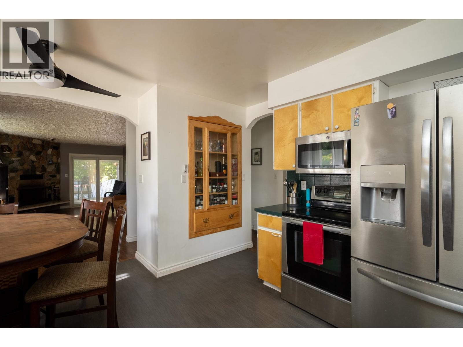 5590 SIMON FRASER AVENUE - 13