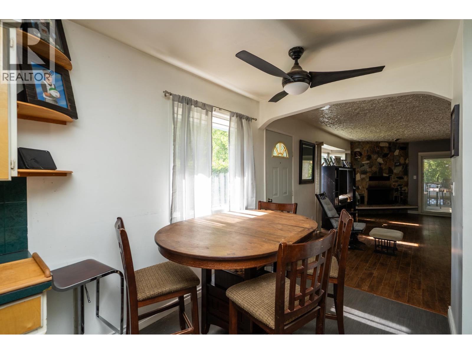 5590 SIMON FRASER AVENUE - 10