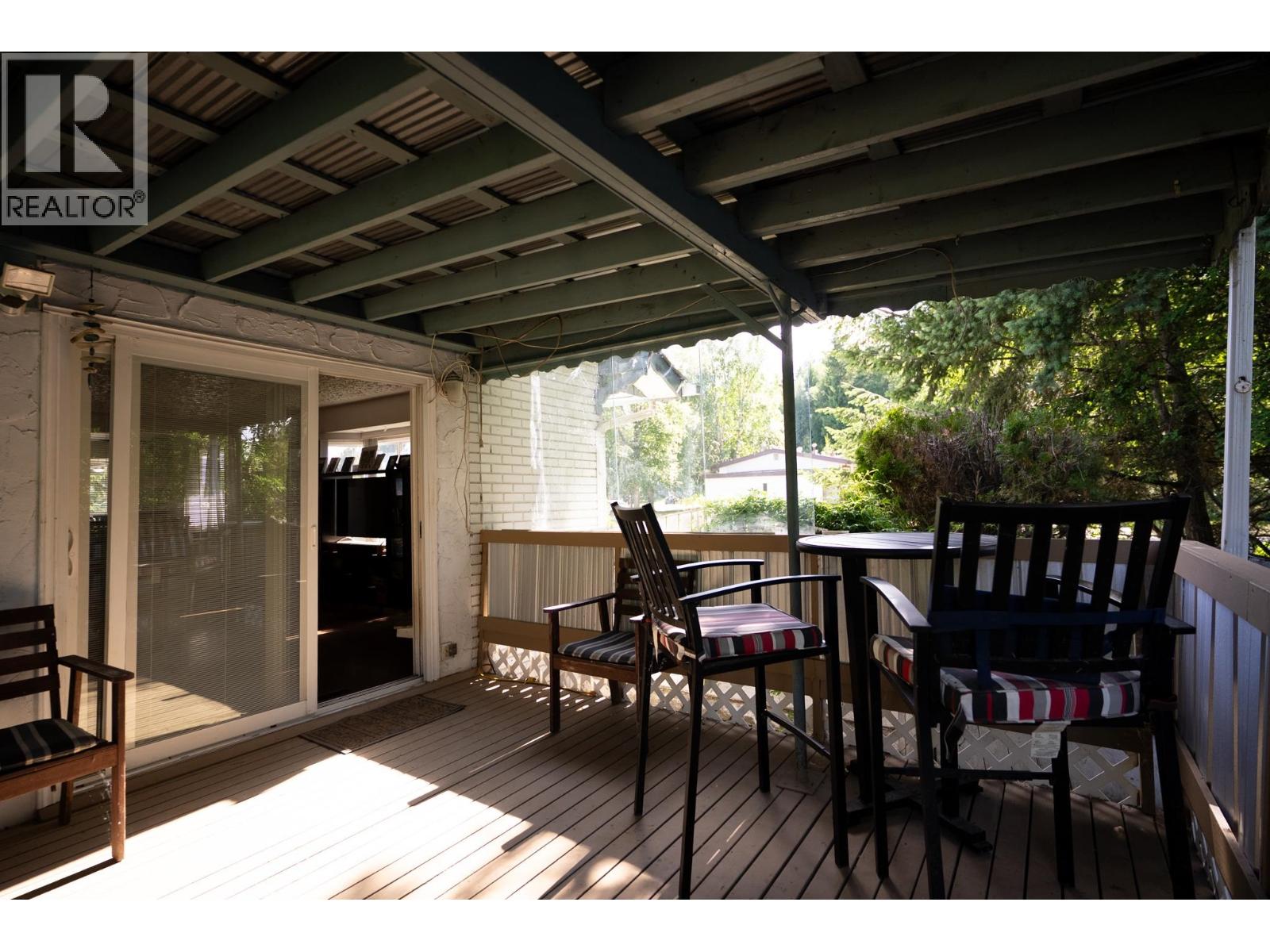 5590 SIMON FRASER AVENUE - 28