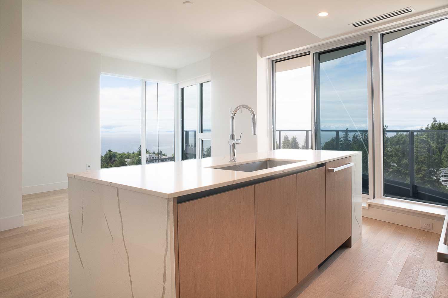 906 1475 FOSTER STREET, White Rock