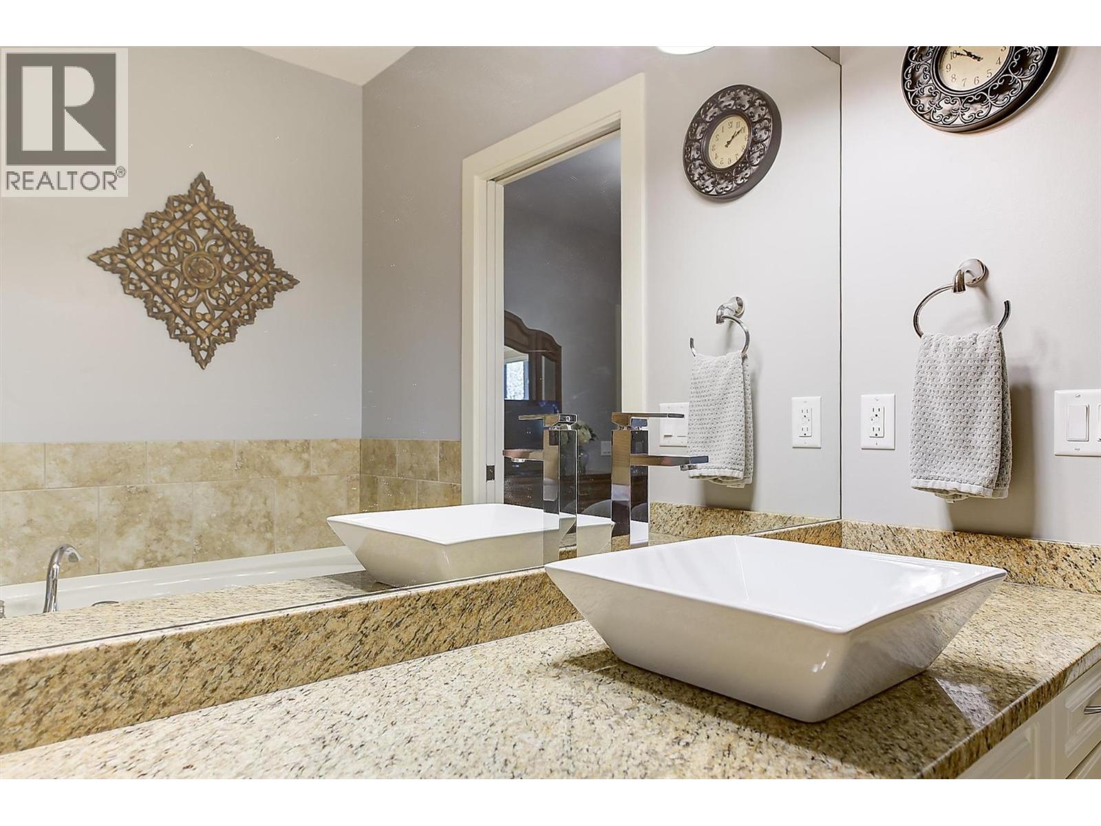2085 Candalera Lane - 29