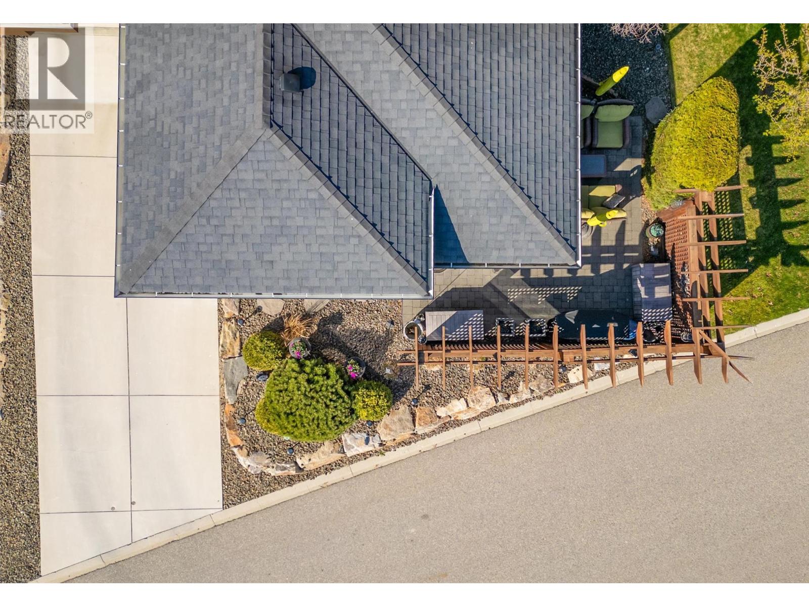 2085 Candalera Lane - 39