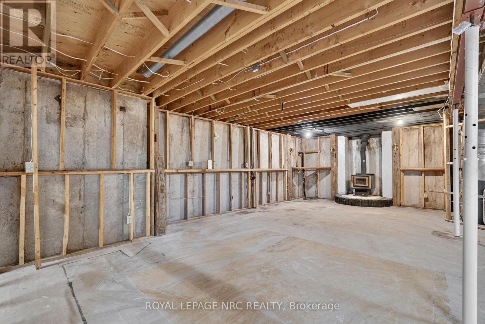3532 BLACK CREEK ROAD - 42