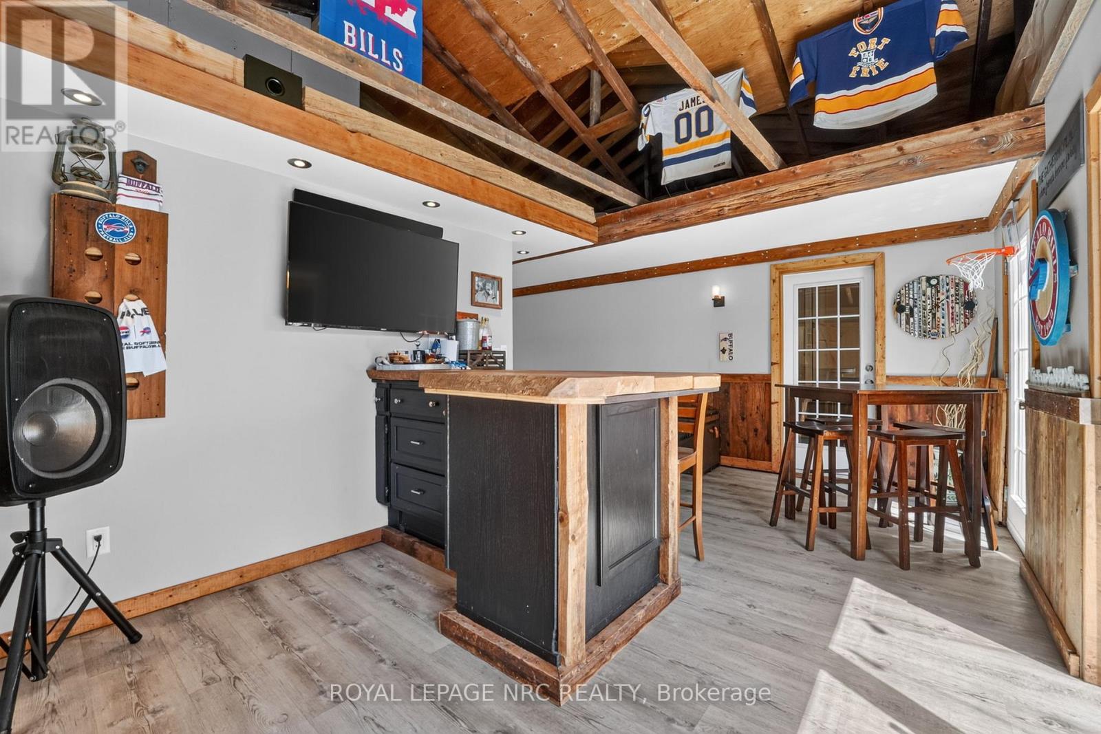 3532 BLACK CREEK ROAD - 39