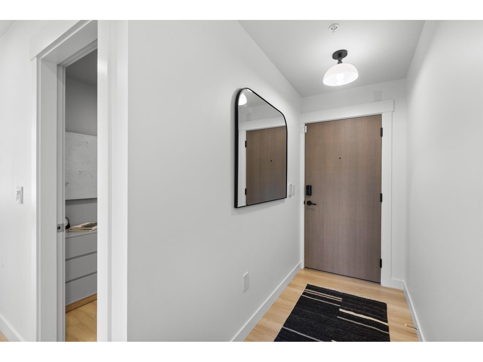213 2771 MONTROSE AVENUE, Abbotsford