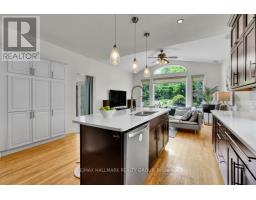 16 Hemlo Crescent, Ottawa, ON K2T1C7 Photo 17