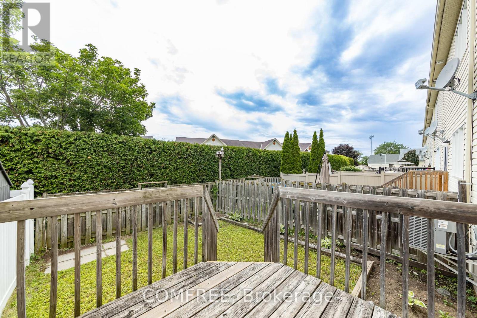 980 HERITAGE DRIVE - 21