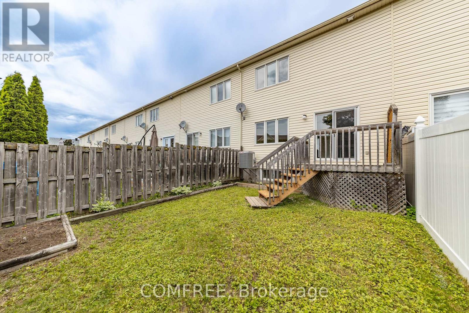 980 HERITAGE DRIVE - 24