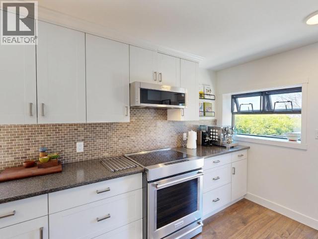 6865 GERRARD STREET - 13
