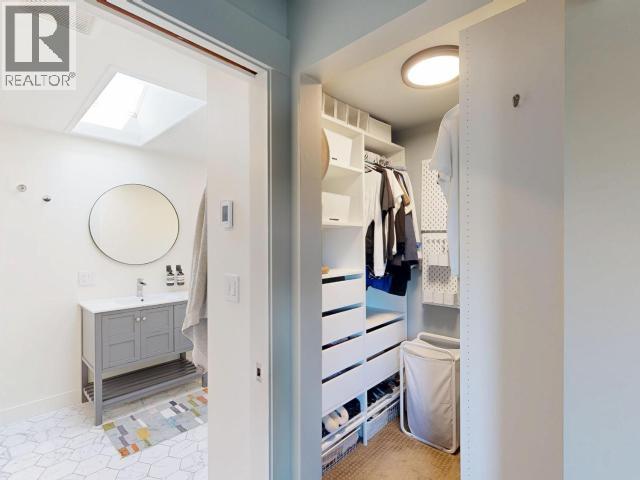 6865 GERRARD STREET - 20