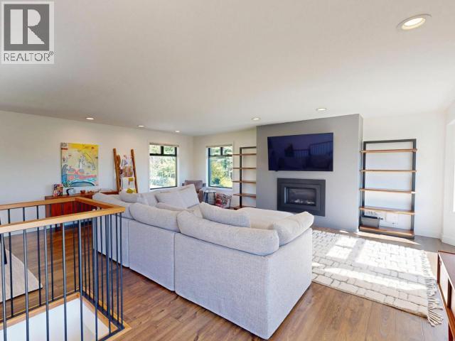 6865 GERRARD STREET - 26