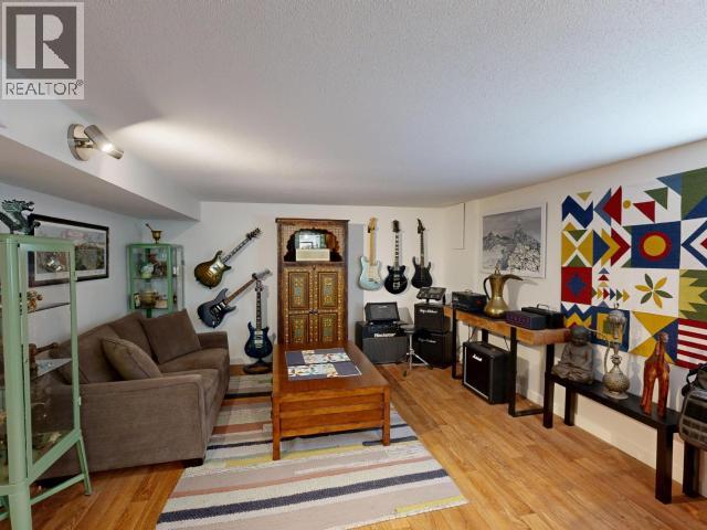 6865 GERRARD STREET - 36