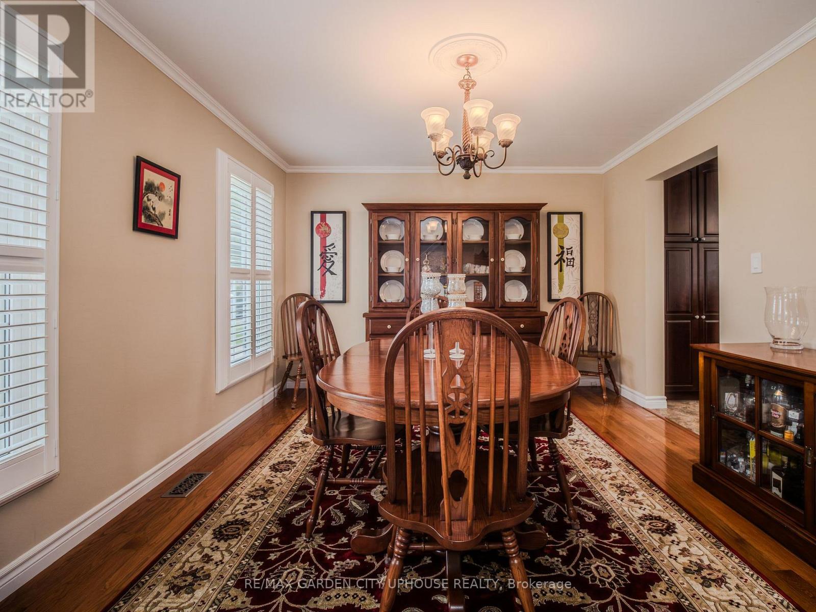 12 FOXHILL CRESCENT - 6