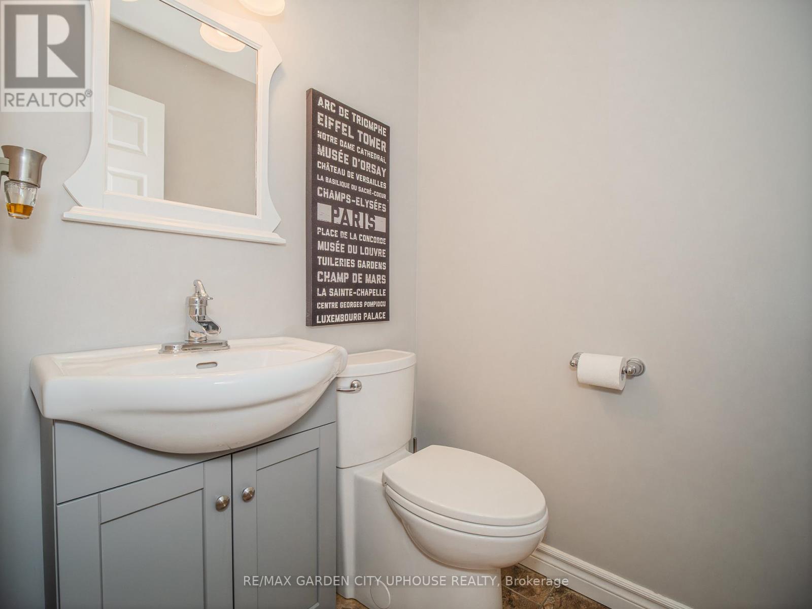 12 FOXHILL CRESCENT - 7