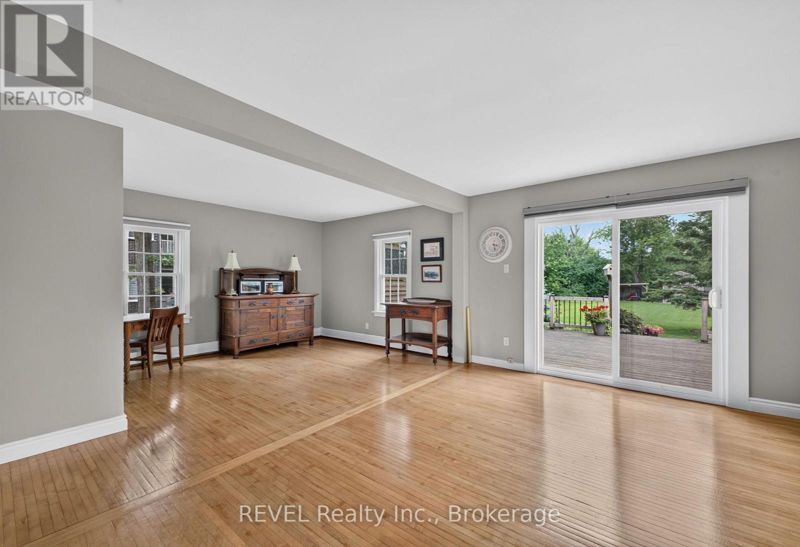 316 LEASK AVENUE - 11