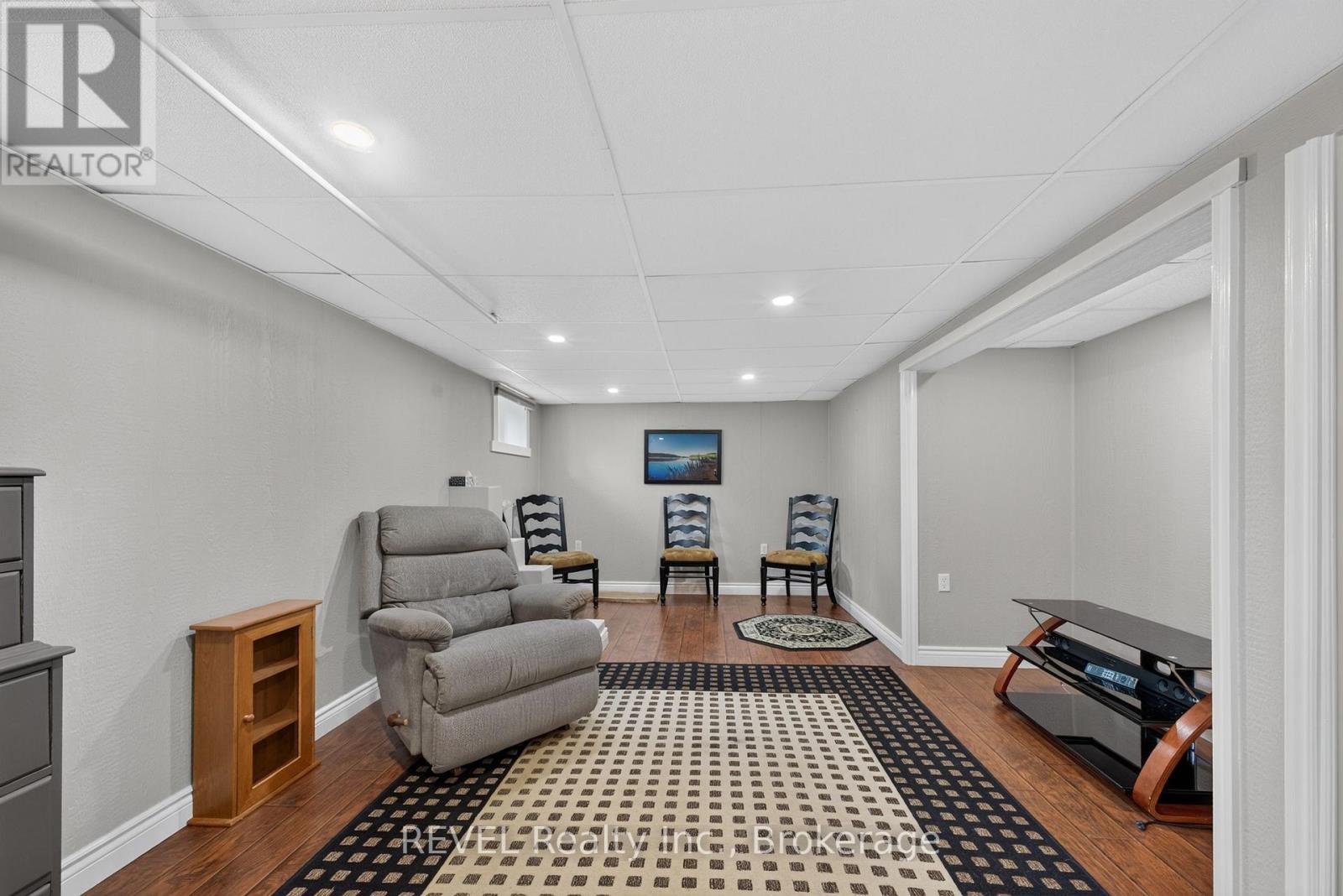 316 LEASK AVENUE - 21