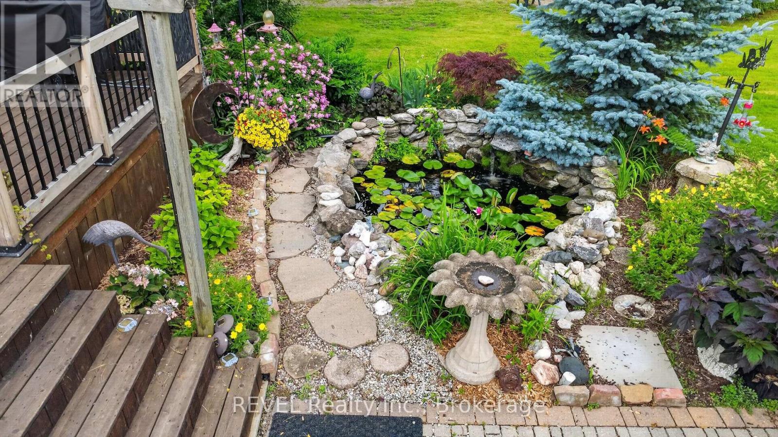 316 LEASK AVENUE - 24