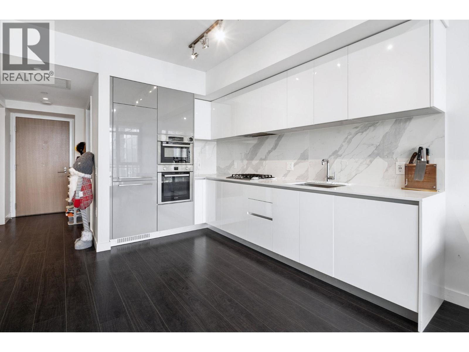 2903 2085 SKYLINE COURT, Burnaby