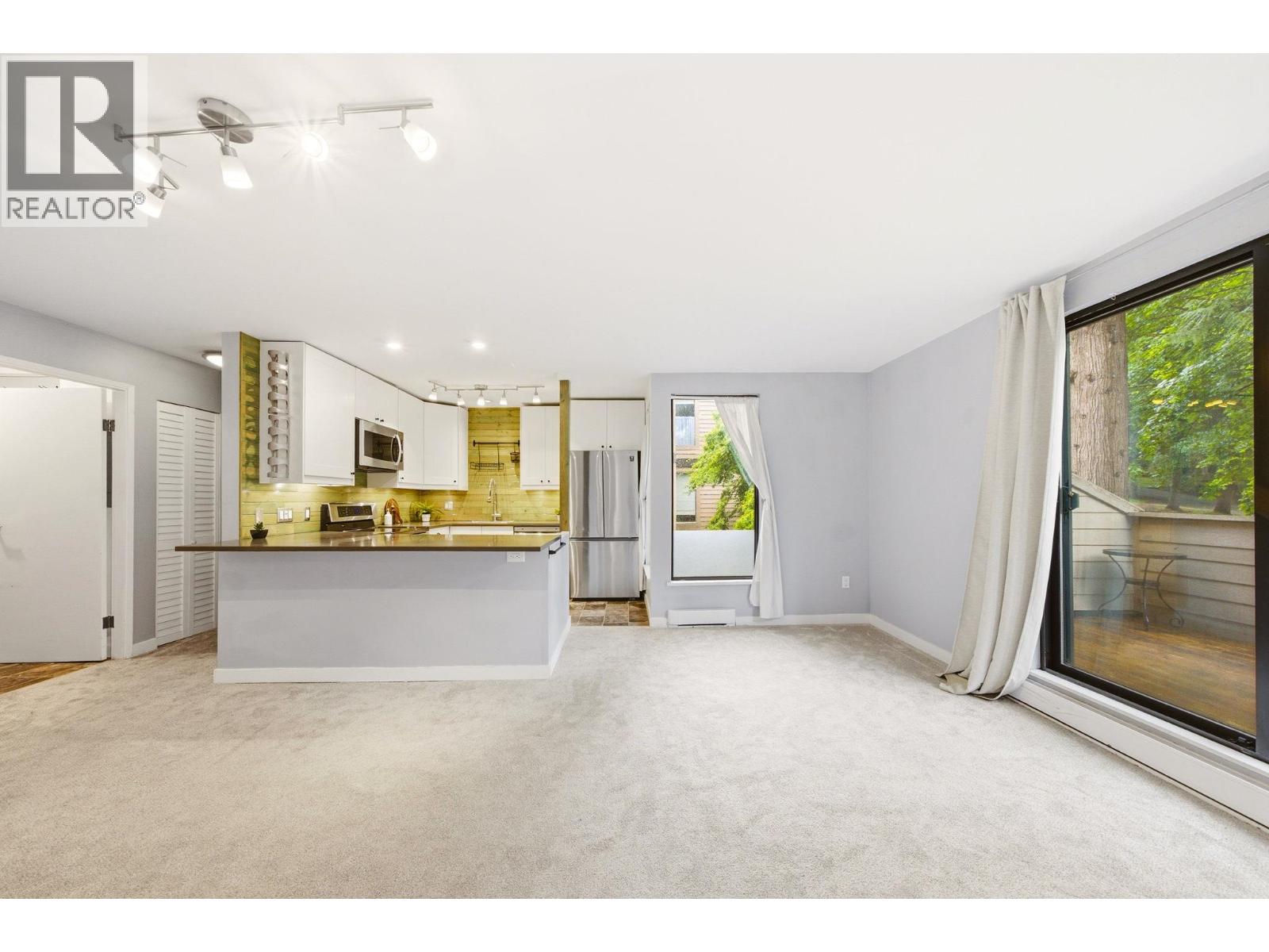 201 9132 CAPELLA DRIVE, Burnaby