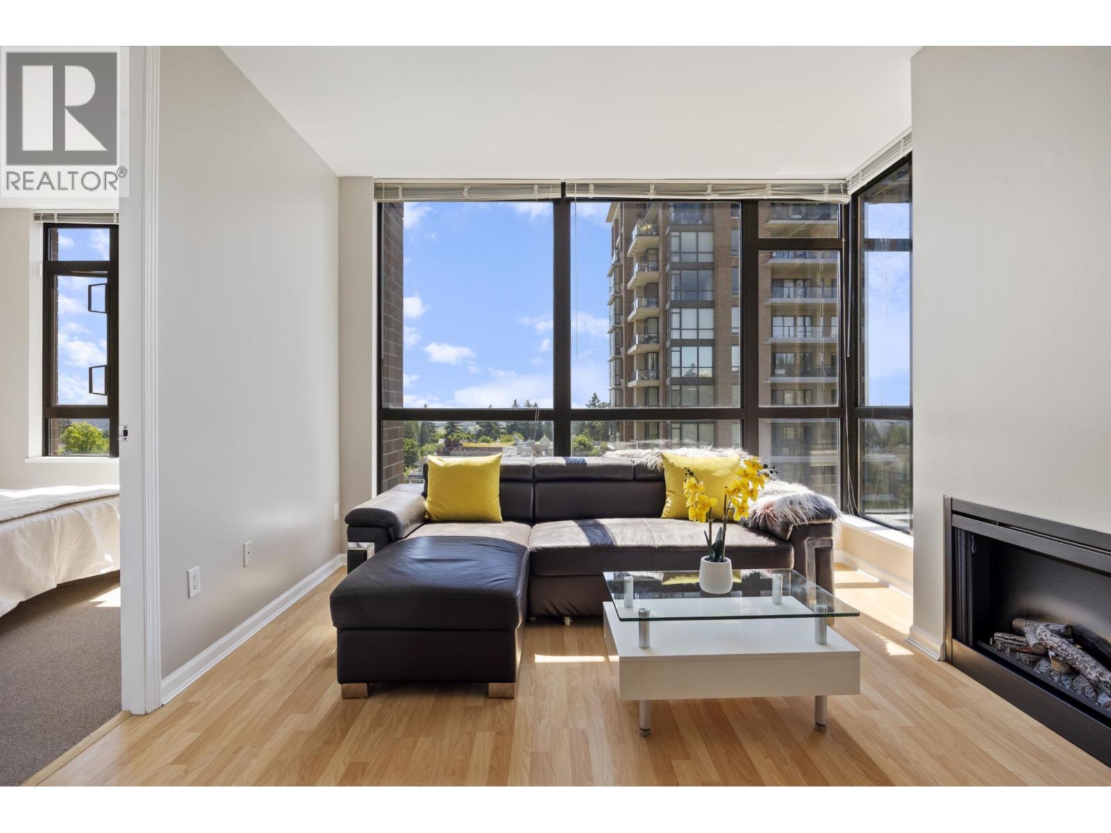 605 6833 STATION HILL DRIVE, Burnaby