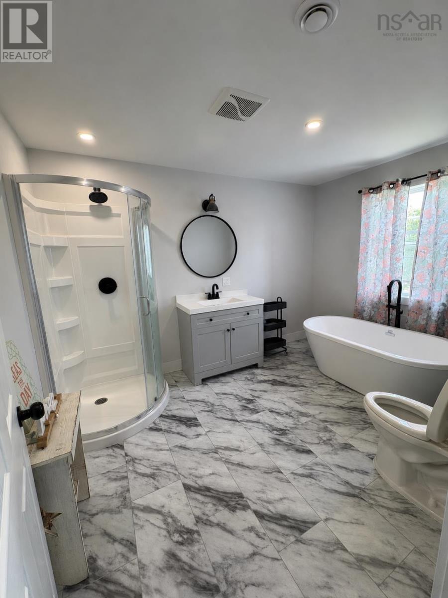 302 Port Latour Road - 25