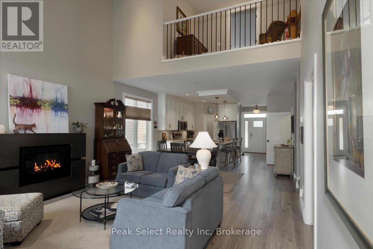 212 ST. MARIA STREET - 11