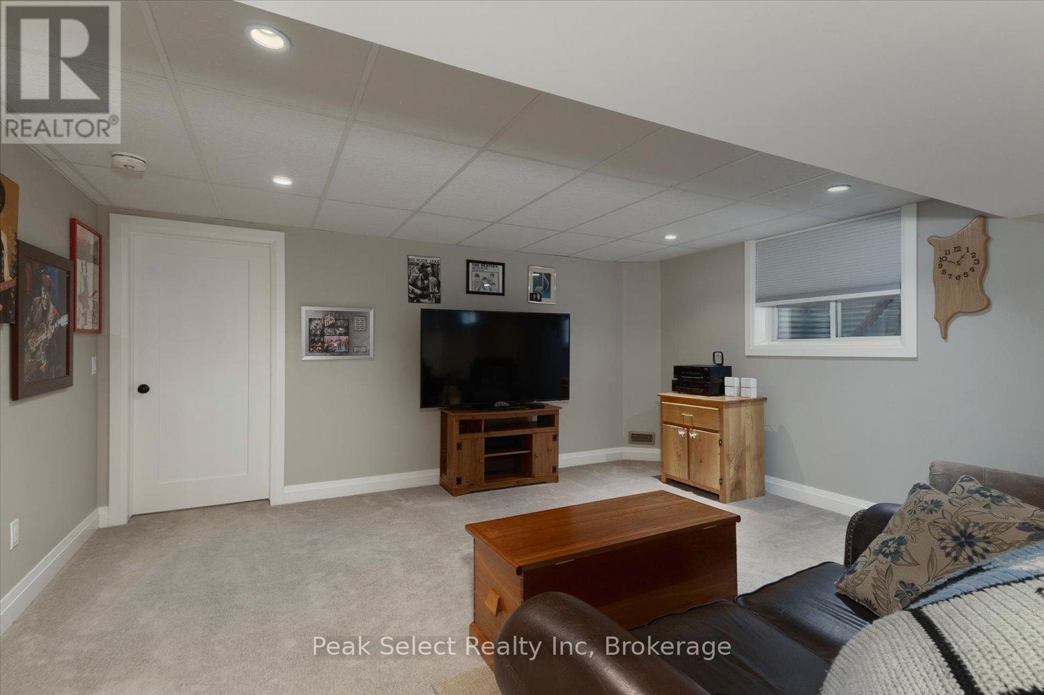 212 ST. MARIA STREET - 20