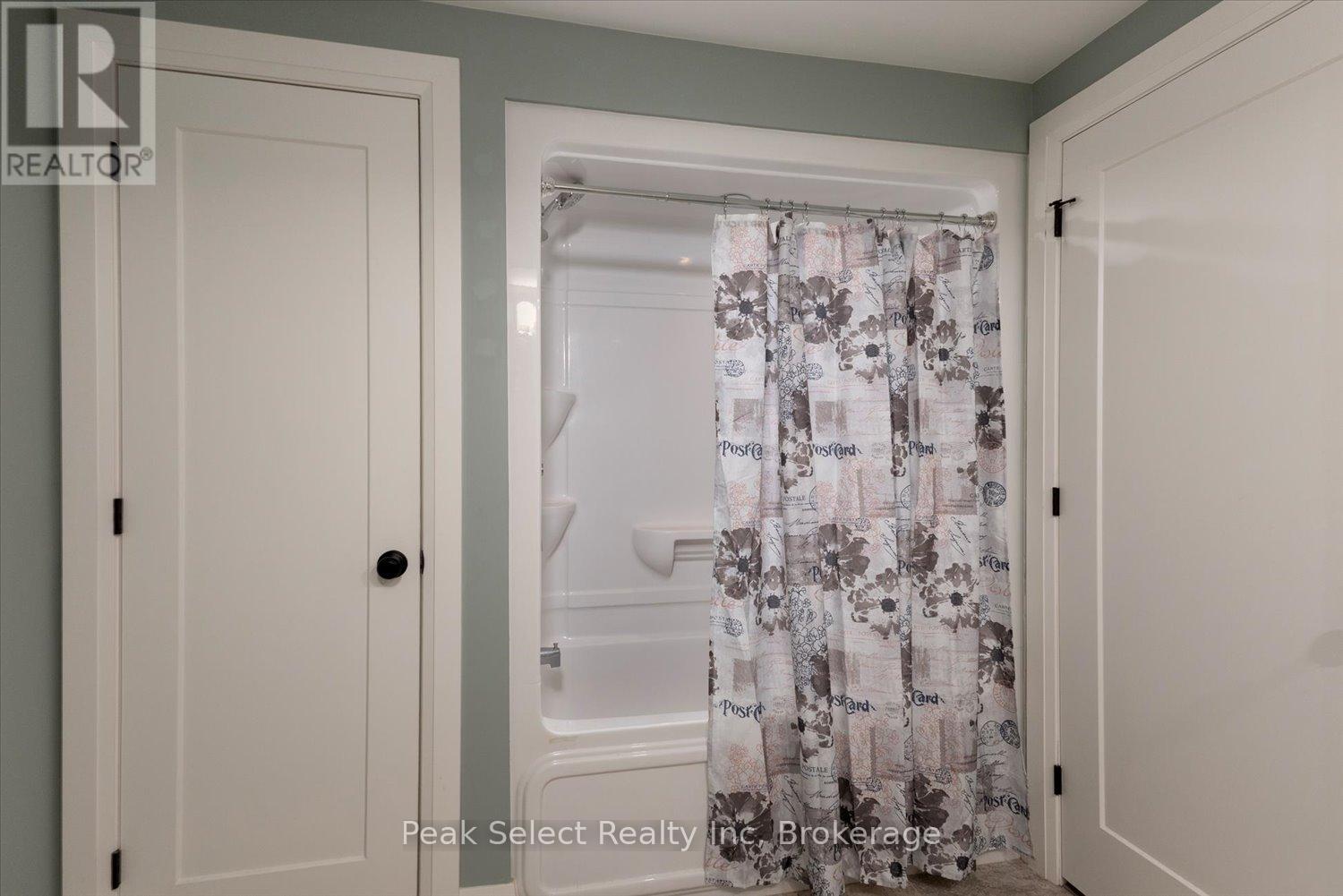 212 ST. MARIA STREET - 37