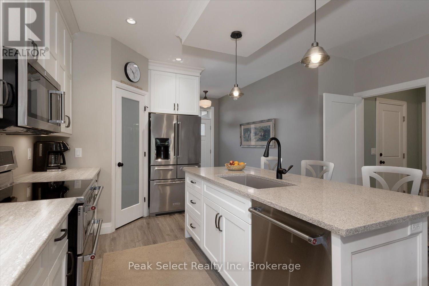 212 ST. MARIA STREET - 6