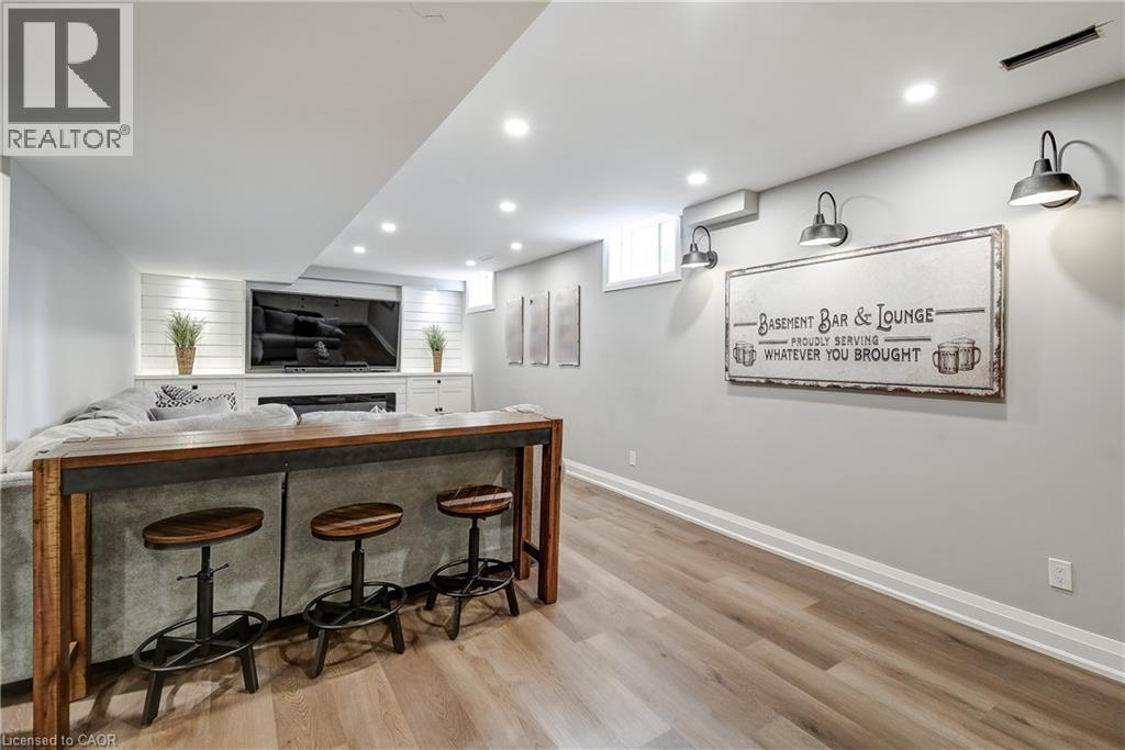 23 MCKNIGHT Avenue - 27