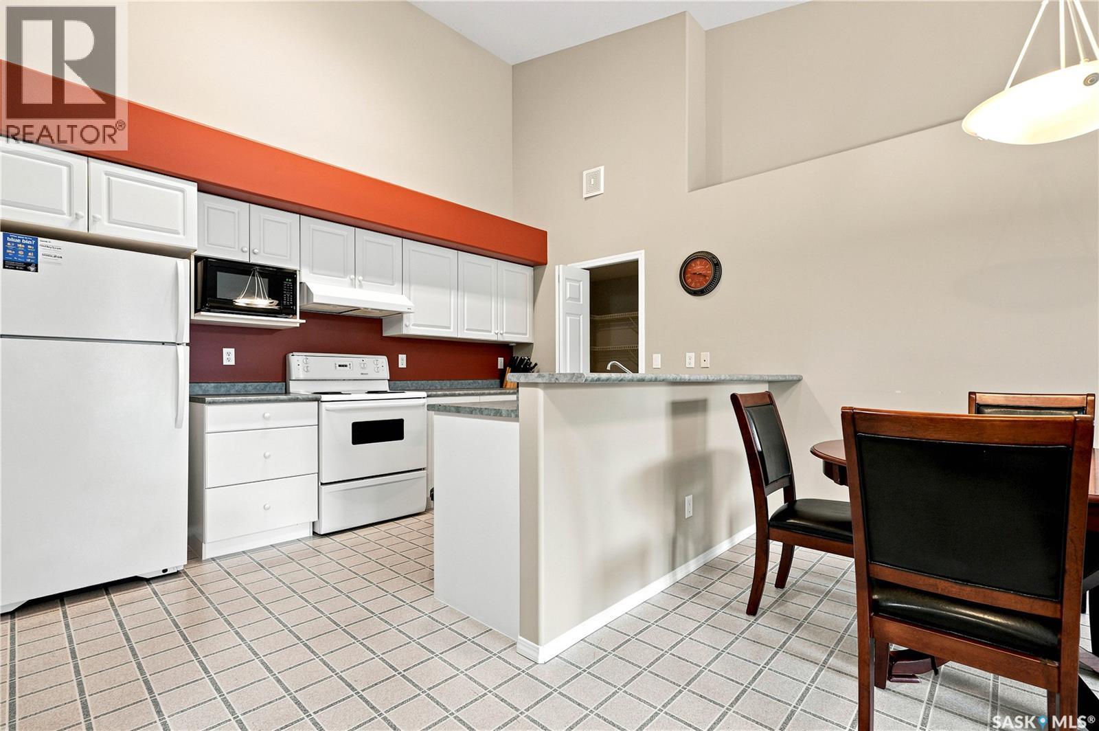 #203F 141 105th STREET W - 2