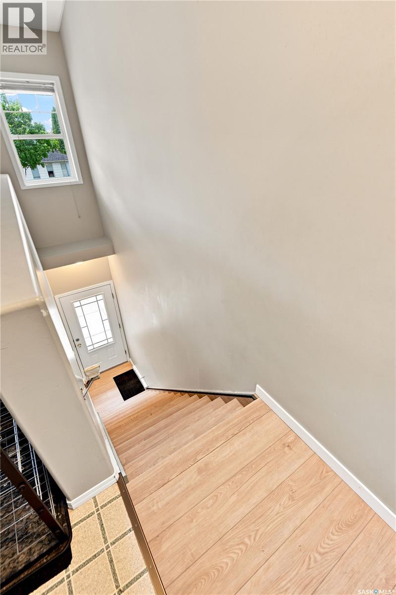 #203F 141 105th STREET W - 25