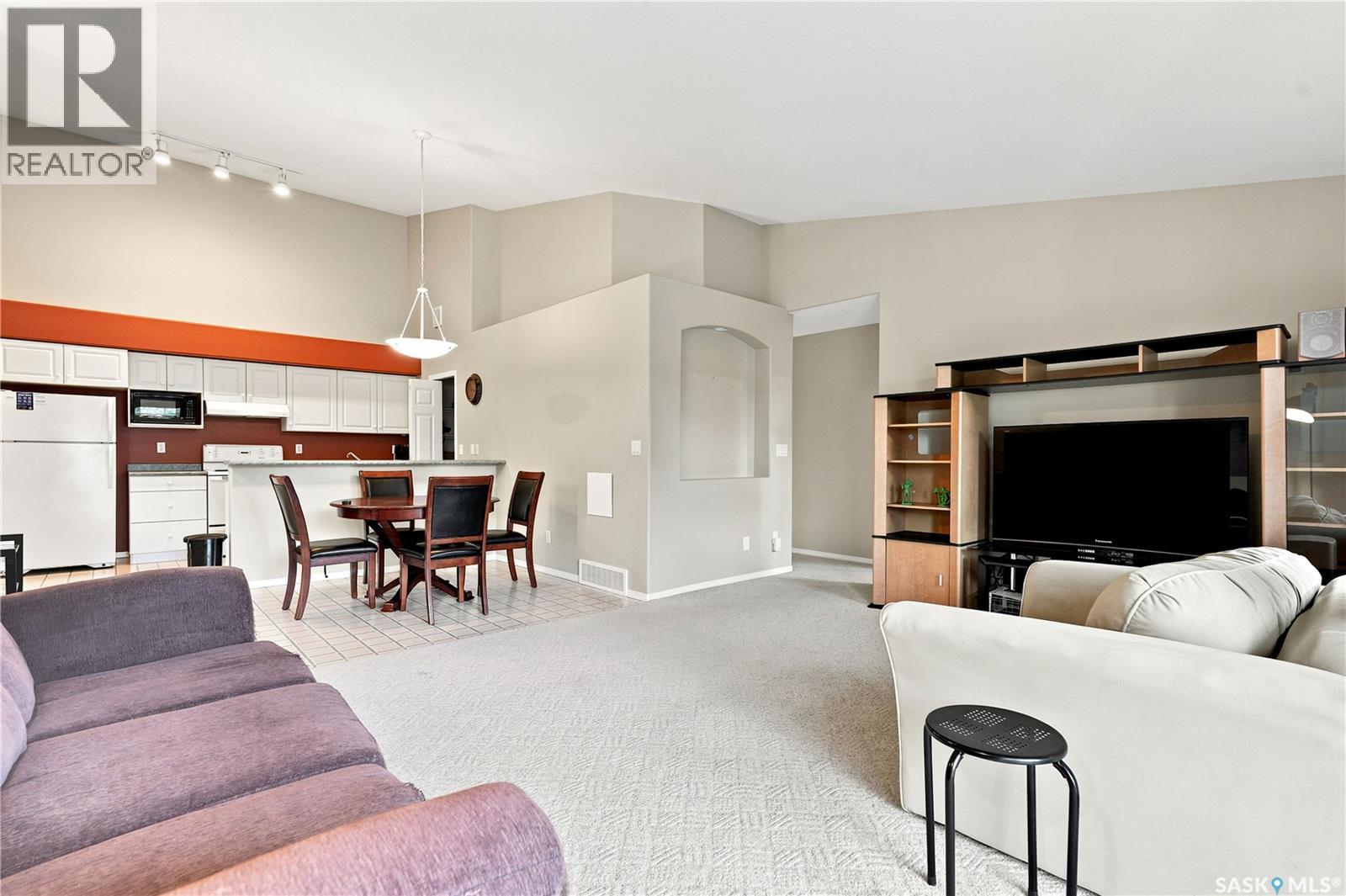 #203F 141 105th STREET W - 12