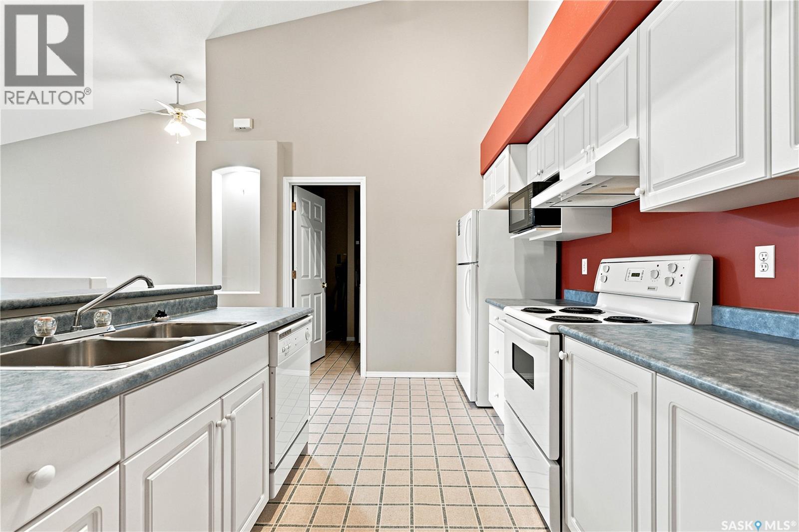 #203F 141 105th STREET W - 6